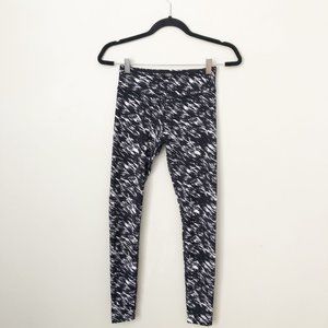 Beyond yoga patterned full-length leggings size Small